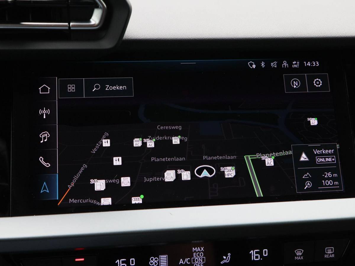 Audi A3 Audi A3 Sportback 45 TFSi e 272 Pk S-line Competition | Stoelverwarming | Trekhaak | Adaptive Cruise | Camera | CarPlay | 18 Inch | 12.686 Km !!