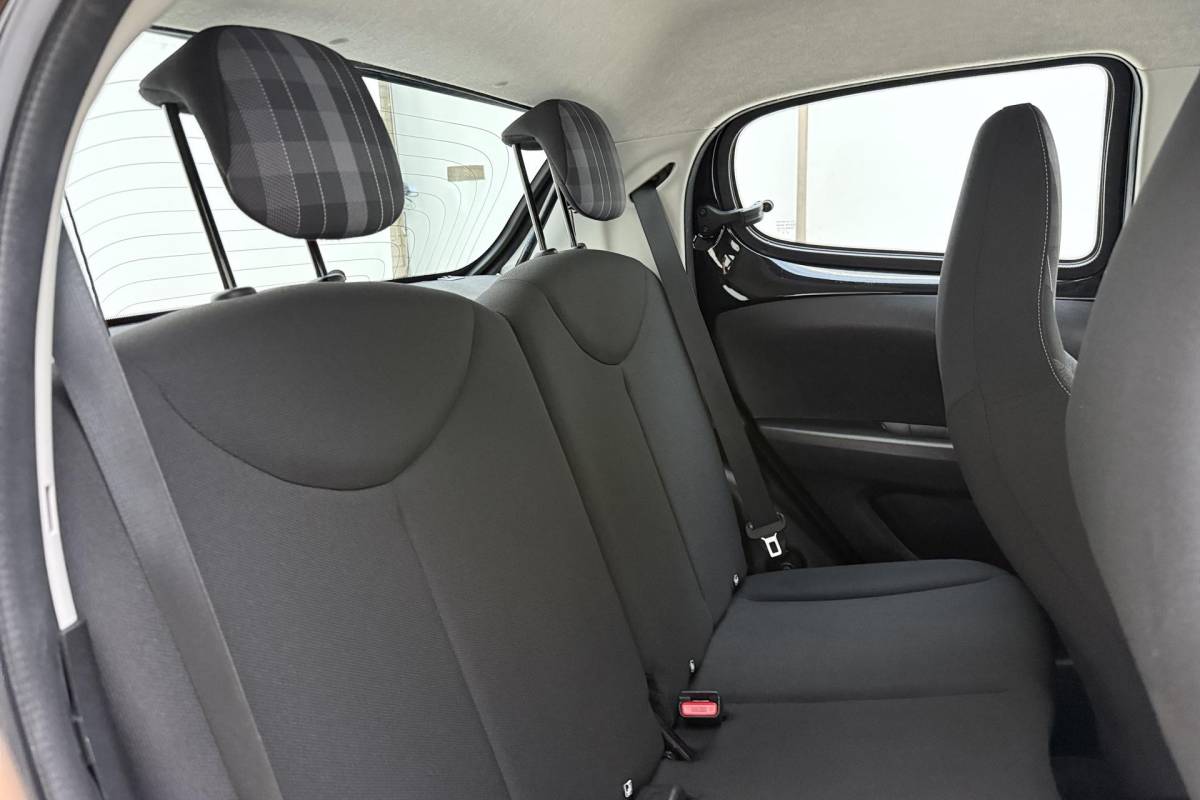 Peugeot 108 Peugeot 108 1.0 e-VTi Blue Lease | Elek. ramen | Airco | Stuurbediening | Centrale deurvergrendeling |