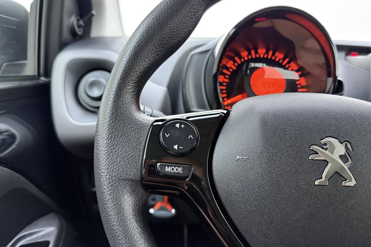 Peugeot 108 Peugeot 108 1.0 e-VTi Blue Lease | Elek. ramen | Airco | Stuurbediening | Centrale deurvergrendeling |