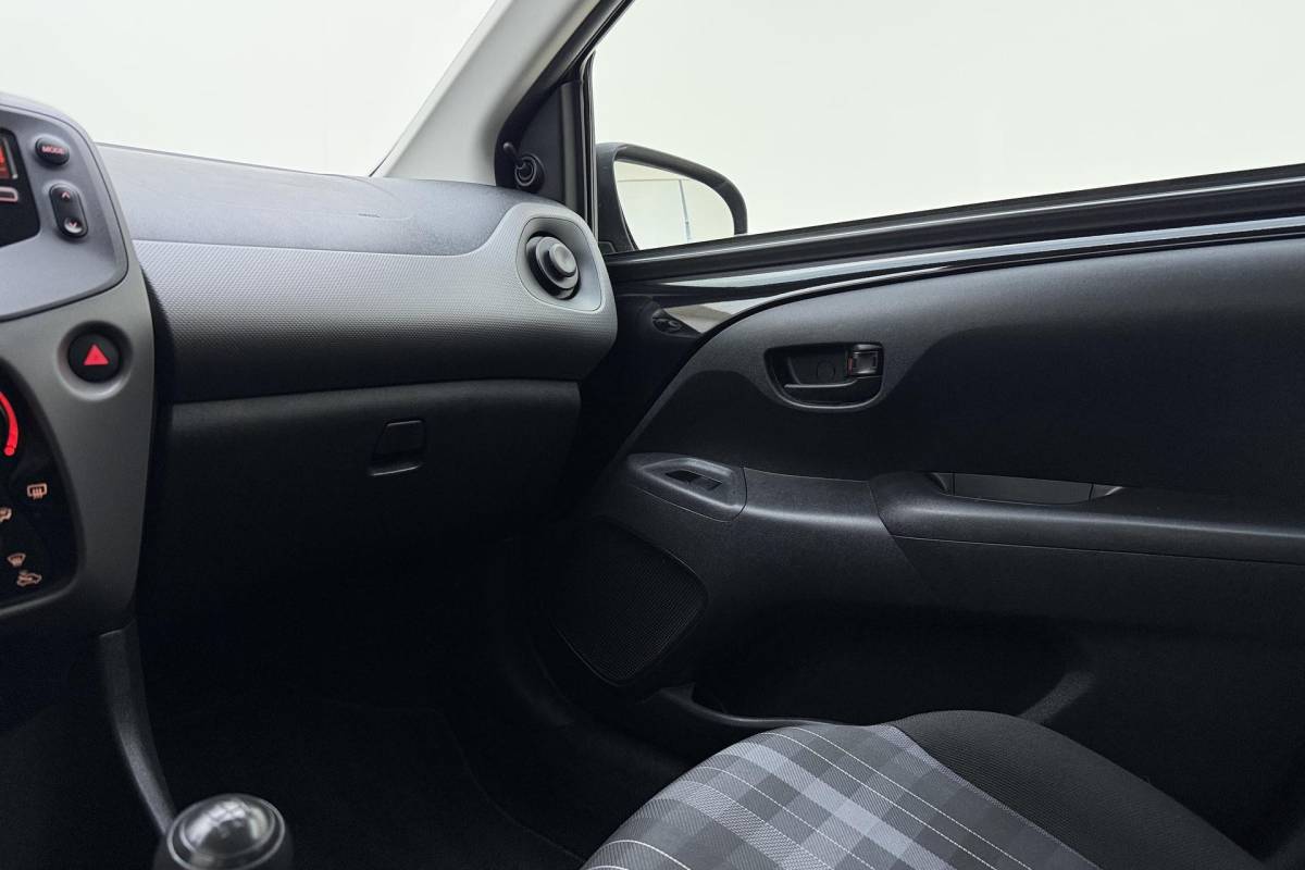 Peugeot 108 Peugeot 108 1.0 e-VTi Blue Lease | Elek. ramen | Airco | Stuurbediening | Centrale deurvergrendeling |