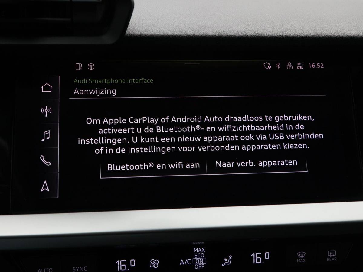 Audi A3 Audi A3 Sportback 30 TFSi 110 Pk Automaat S-Line | Panorama dak | Cruise Control | Camera | CarPlay | Half Leer | 18 Inch | 65.065 Km !!