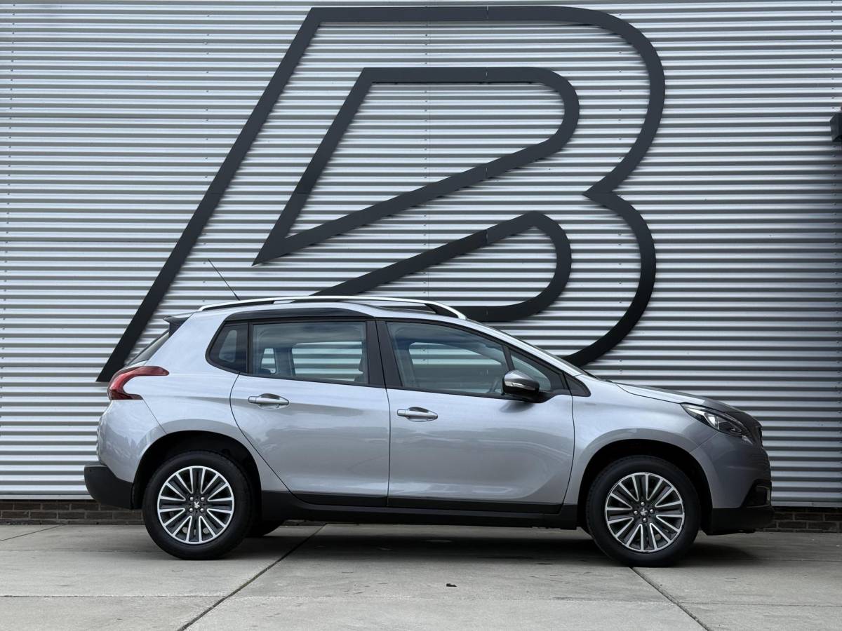 Peugeot 2008 Peugeot 2008 1.2 PureTech Blue Lion 2e Eigenaar|Navi|Carplay|Airco|PDC|Cruise|D-riem vv in 2024|N.A.P|APK tot 11-2026