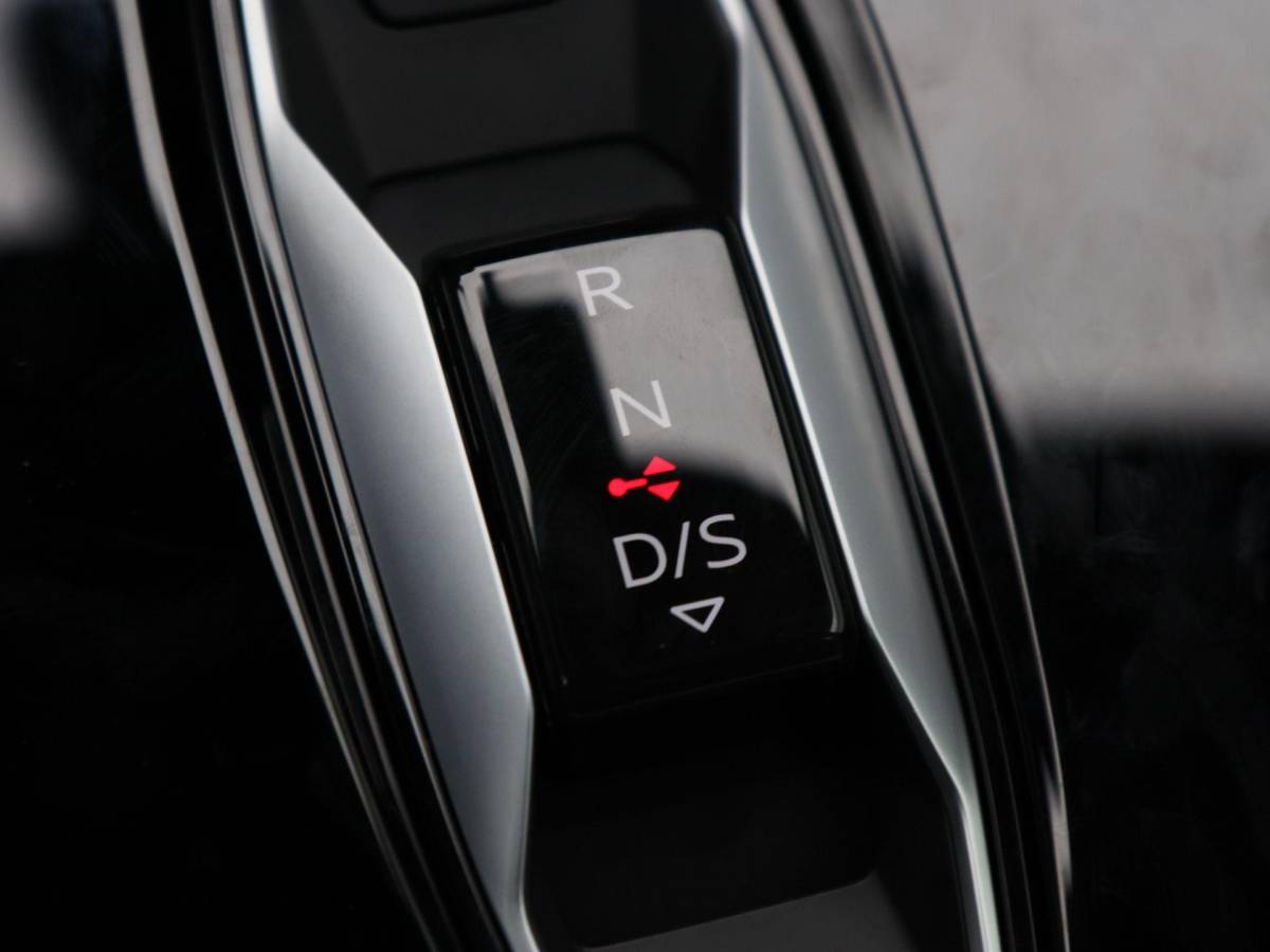 Audi A3 Audi A3 Sportback 45 TFSi e 272 Pk S-Line Competition | Stoelverwarming | Panorama dak | Sonos Audio | Camera | Full LED | 18 Inch | 155 Km !!