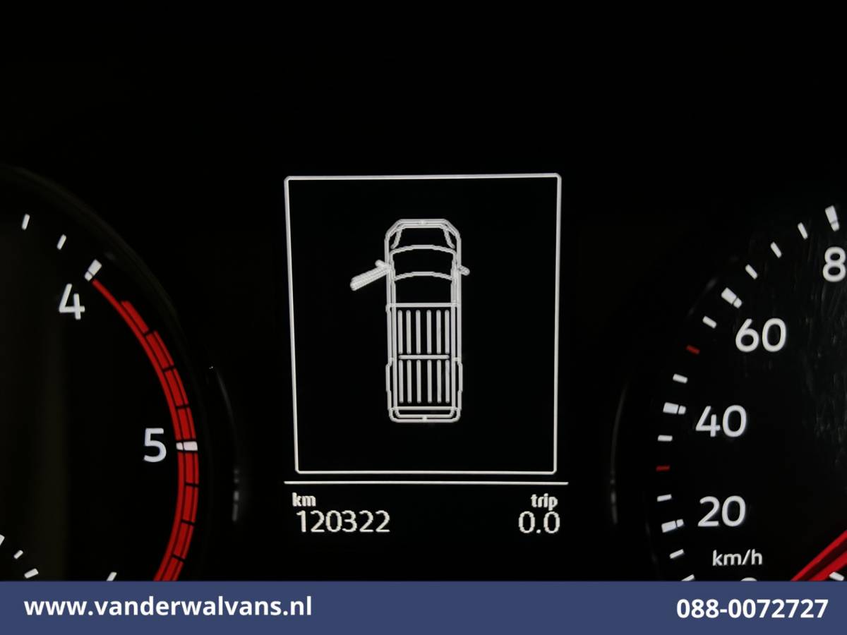 Volkswagen Crafter Volkswagen Crafter 2.0 TDI 141pk L3H2 L2H1 Euro6 Airco | Camera | Apple Carplay | Android Auto Parkeersensoren, Bijrijdersbank, 3000kg trekvermogen