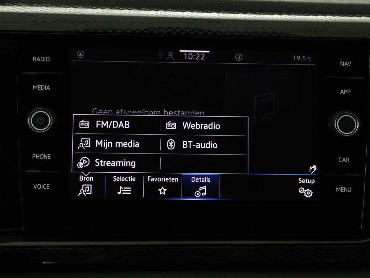 Volkswagen Polo Volkswagen Polo 1.0 TSI Style | Stoelverwarming | Climate control |  Carplay | Camera | Park assist | Bluetooth | Virtueel dashboard