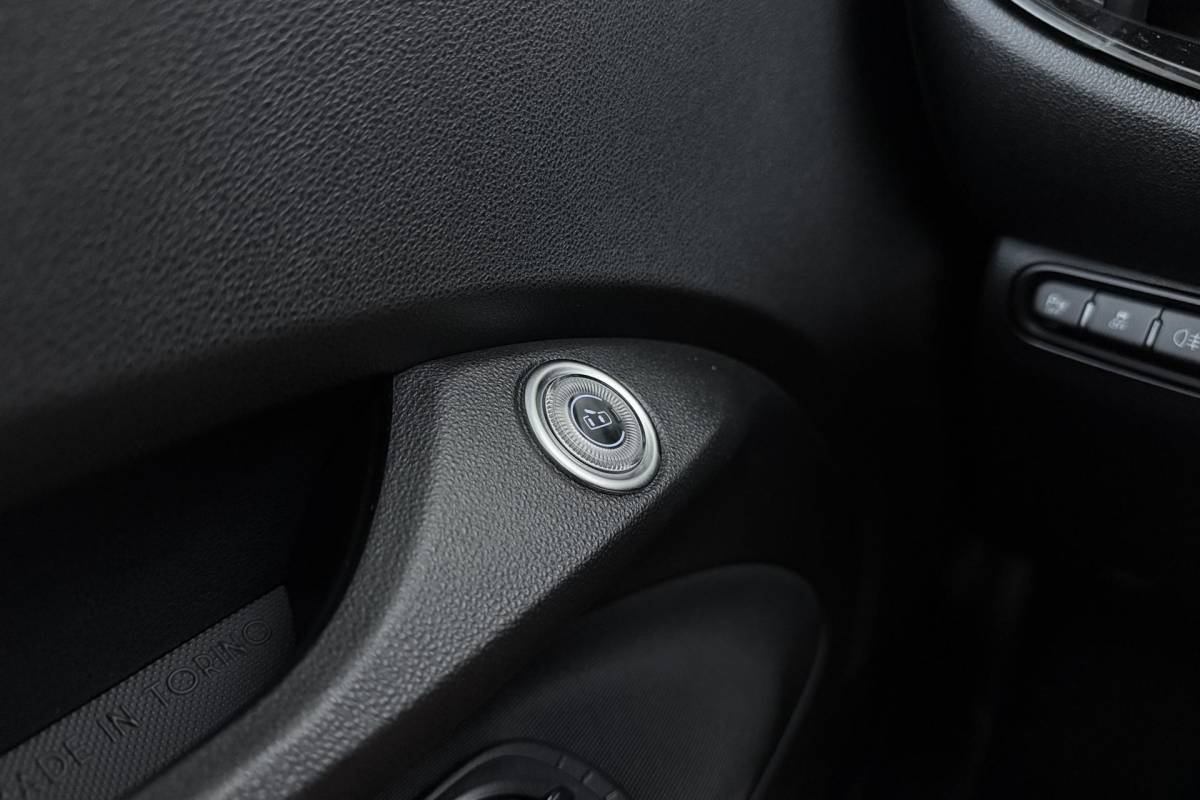 Fiat 500 Fiat 500 La Prima 42 kWh | Glazen dak | Cruise control | Camera | Elektrisch verstelbare spiegels