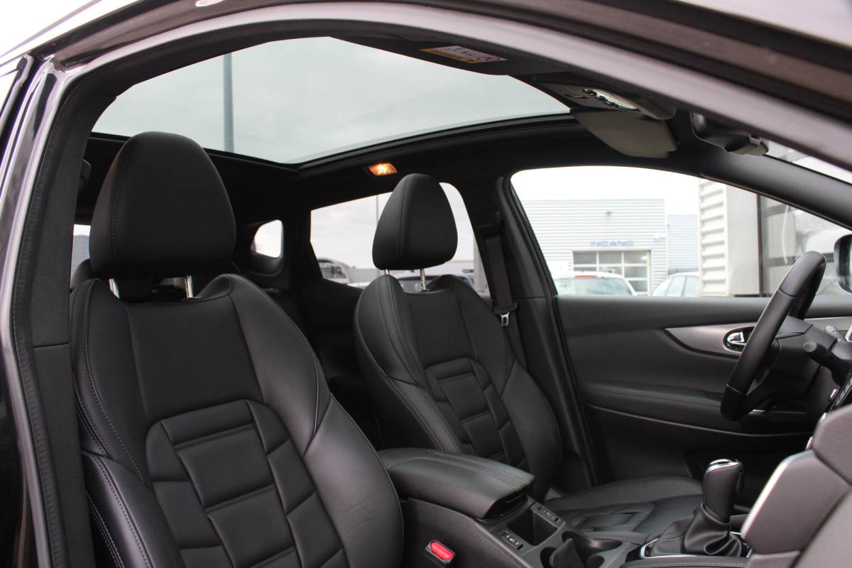 Nissan QASHQAI Nissan Qashqai 1.3 DIG-T Tekna / Keyless / Carplay / N.A.P.