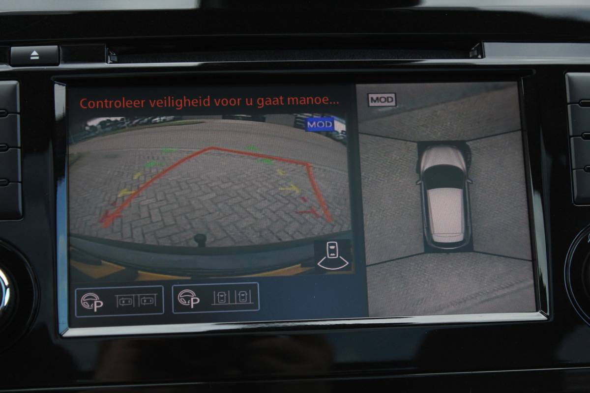 Nissan QASHQAI Nissan Qashqai 1.3 DIG-T Tekna / Keyless / Carplay / N.A.P.