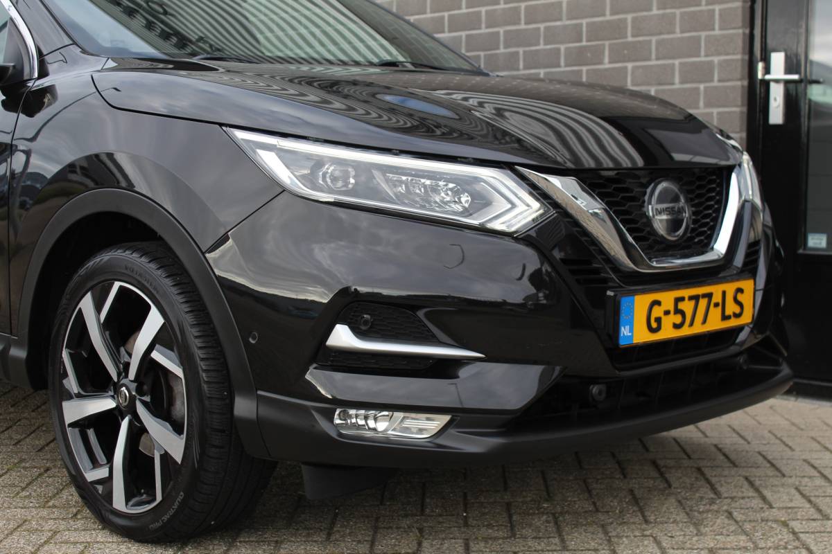 Nissan QASHQAI Nissan Qashqai 1.3 DIG-T Tekna / Keyless / Carplay / N.A.P.