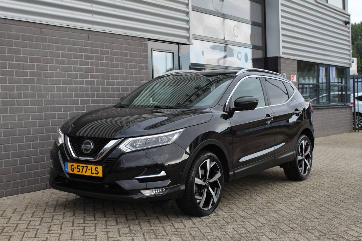 Nissan QASHQAI Nissan Qashqai 1.3 DIG-T Tekna / Keyless / Carplay / N.A.P.