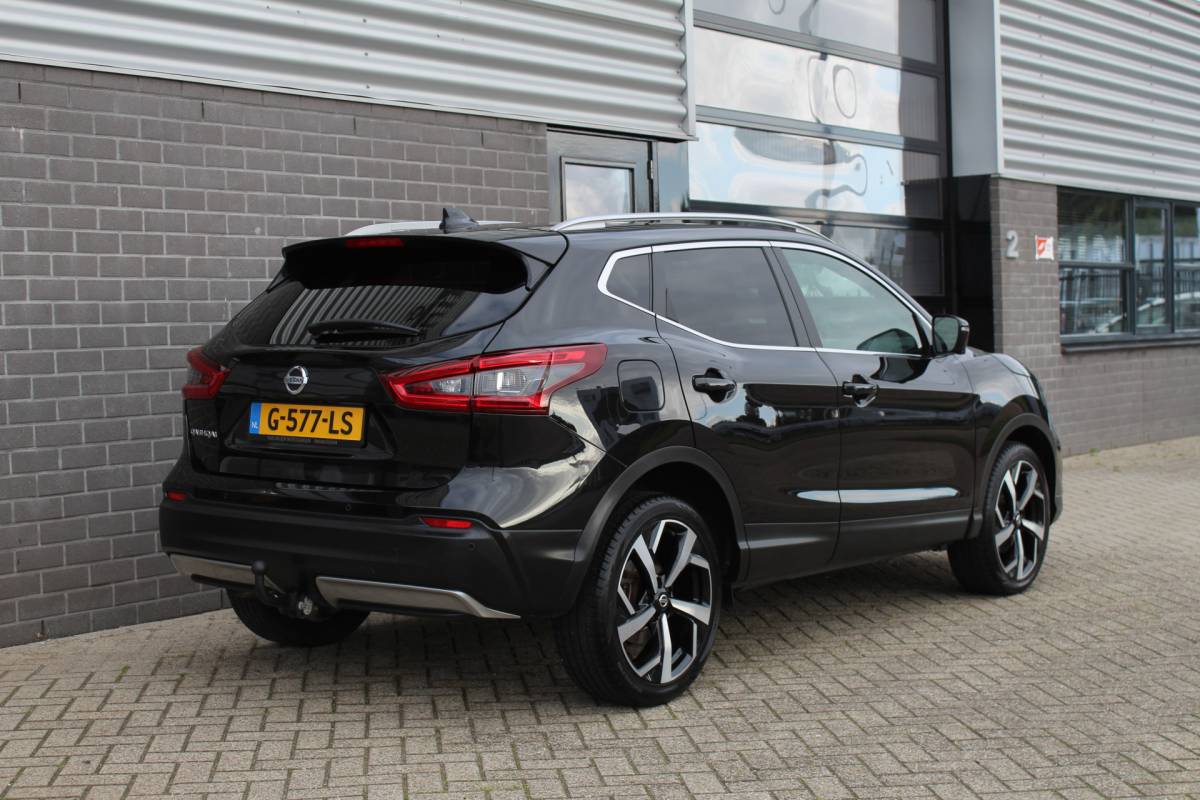 Nissan QASHQAI Nissan Qashqai 1.3 DIG-T Tekna / Keyless / Carplay / N.A.P.