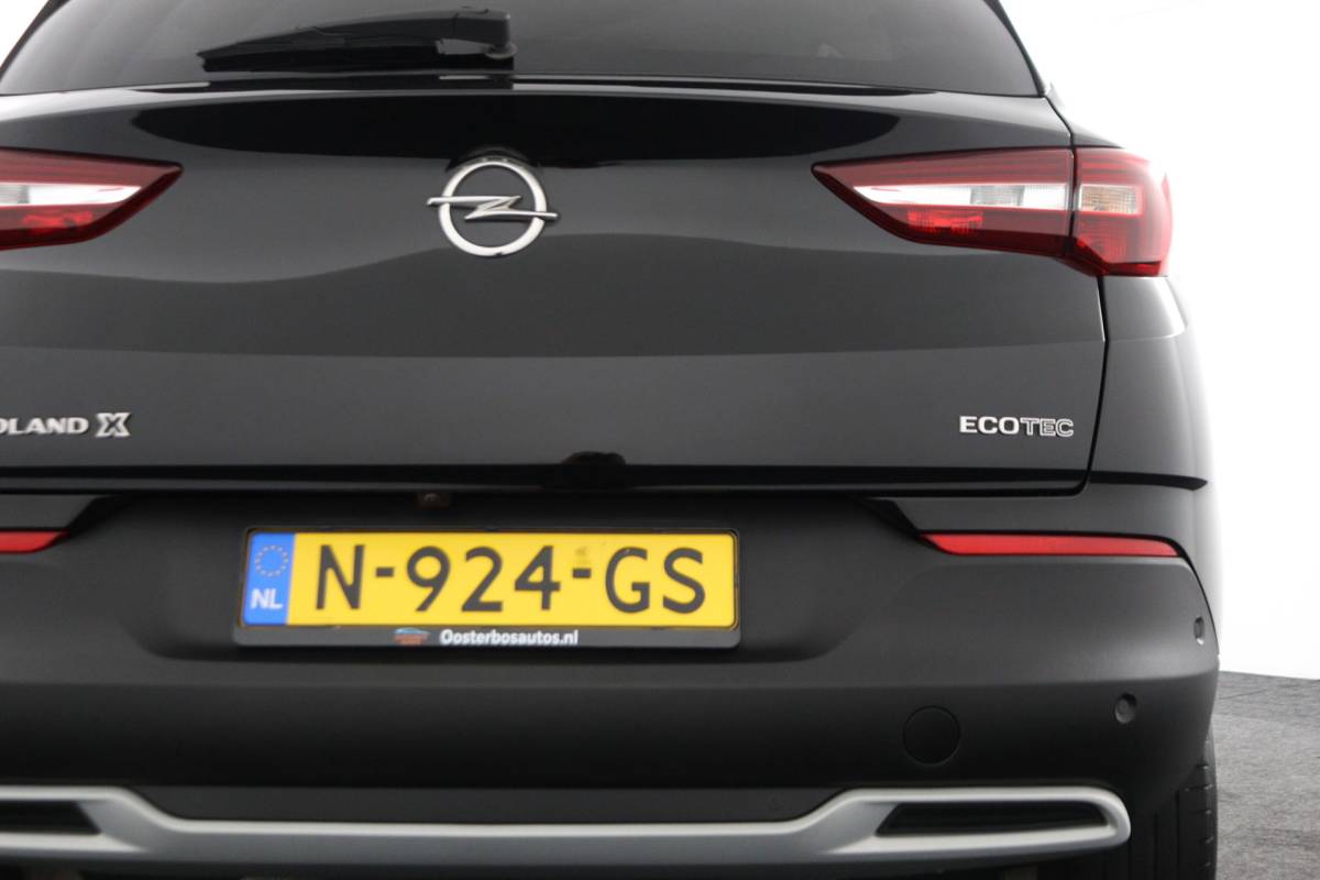 Opel Grandland X Opel Grandland X 1.2 T. 130pk Innovation Camera/AGR/Riem vervangen/Carplay