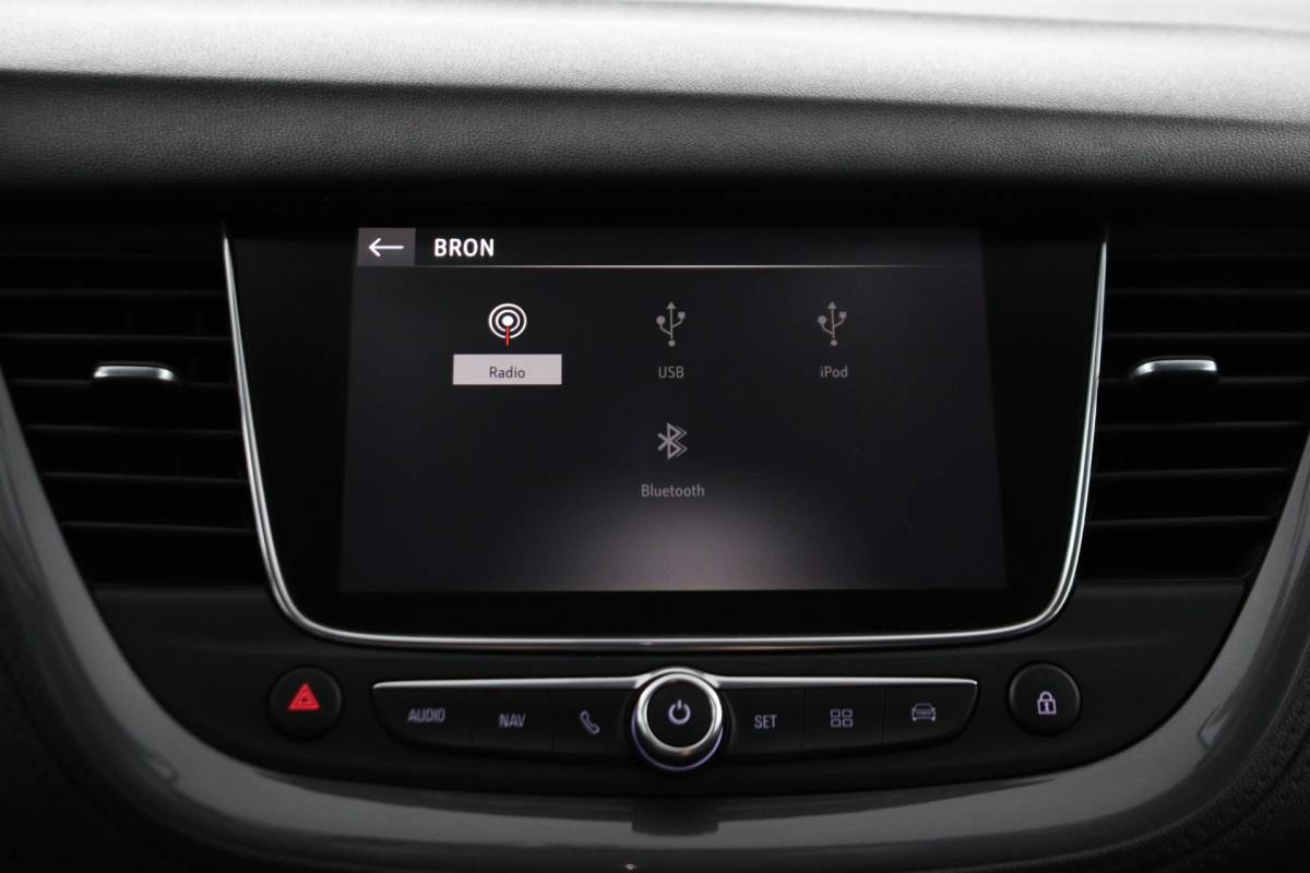 Opel Grandland X Opel Grandland X 1.2 T. 130pk Innovation Camera/AGR/Riem vervangen/Carplay