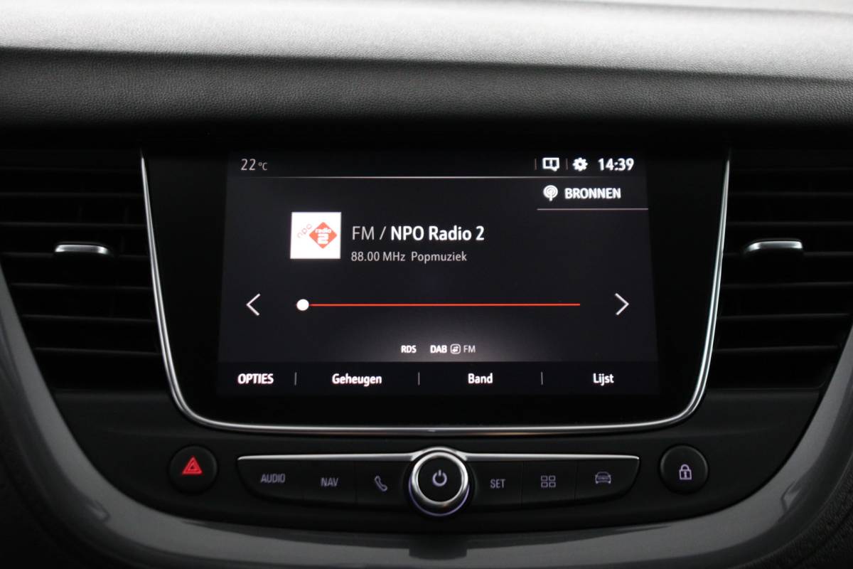 Opel Grandland X Opel Grandland X 1.2 T. 130pk Innovation Camera/AGR/Riem vervangen/Carplay