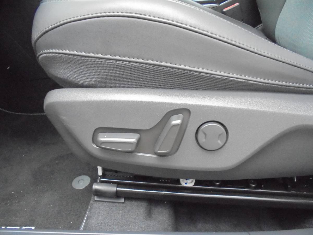 Kia Niro Kia Niro 1.6 GDi PLUGIN PHEV 8.917 KM EL. STOELVERSTELLING