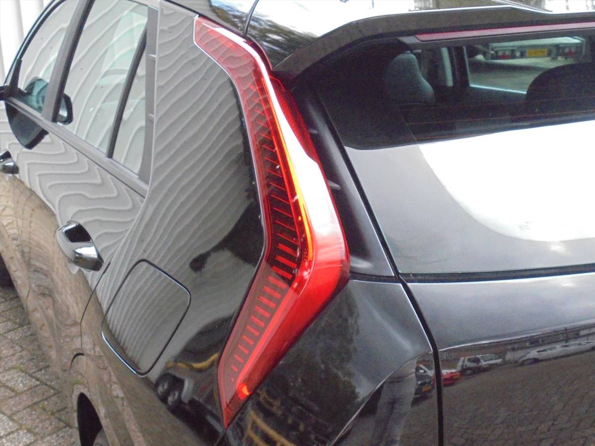 Kia Niro Kia Niro 1.6 GDi PLUGIN PHEV 8.917 KM EL. STOELVERSTELLING