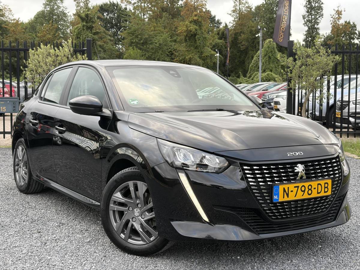 Peugeot 208 Peugeot 208 1.2 PureTech Blue Lease Active ✓102pk✓2e Eigenaar✓Trekhaak✓Navi✓Carplay✓6 Bak✓Dealer Onderhouden✓Lm velgen✓Rijstrooksensor✓Pdc✓N.A.P✓Clima✓Cruise✓Weinig km✓Apk tot 09-2027