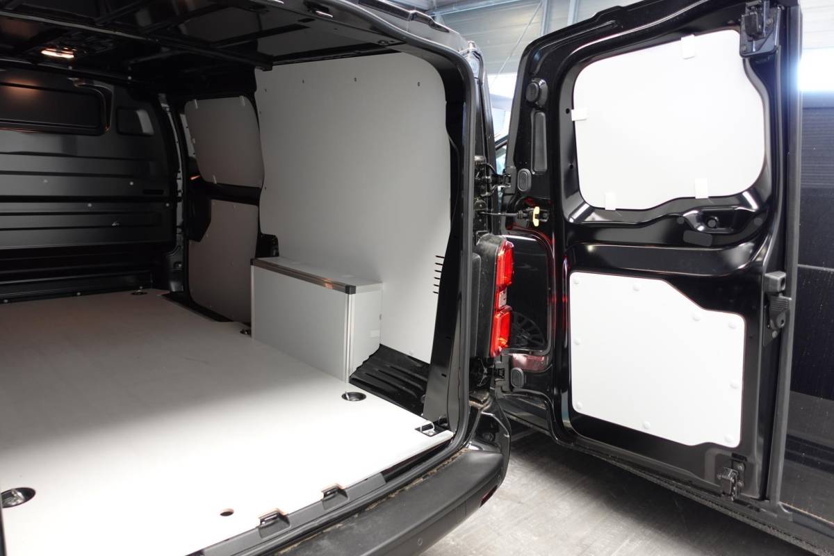 Peugeot Expert Peugeot Expert 2.0 BlueHDI 145PK L3 Automaat Trekhaak Airco navigatie