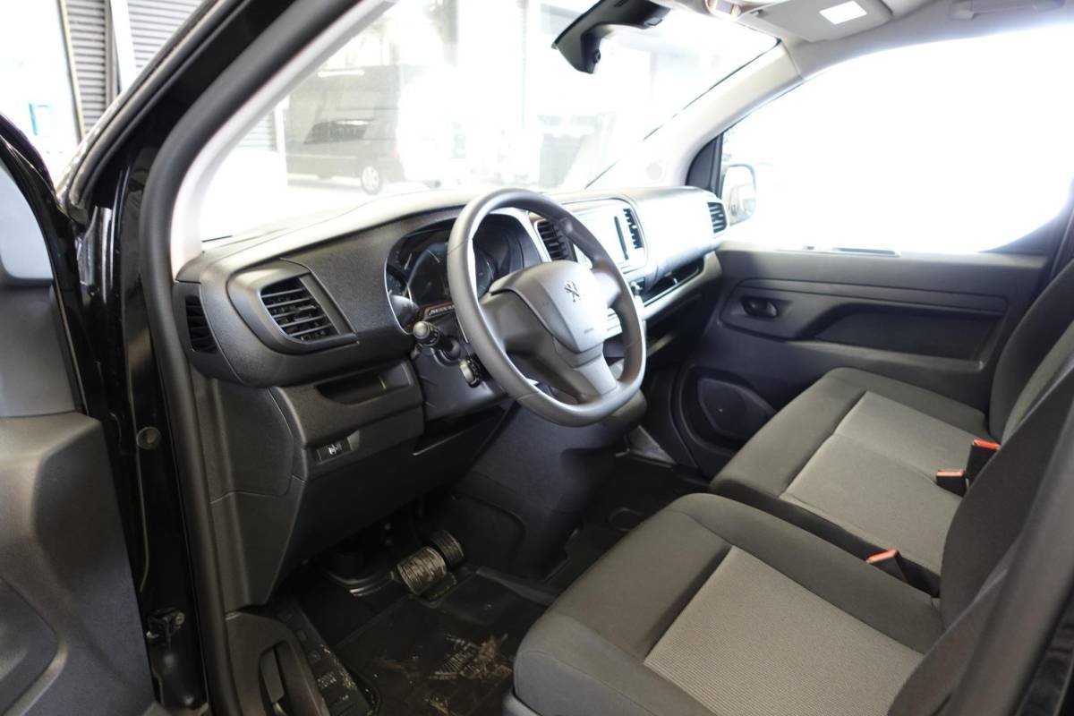 Peugeot Expert Peugeot Expert 2.0 BlueHDI 145PK L3 Automaat Trekhaak Airco navigatie