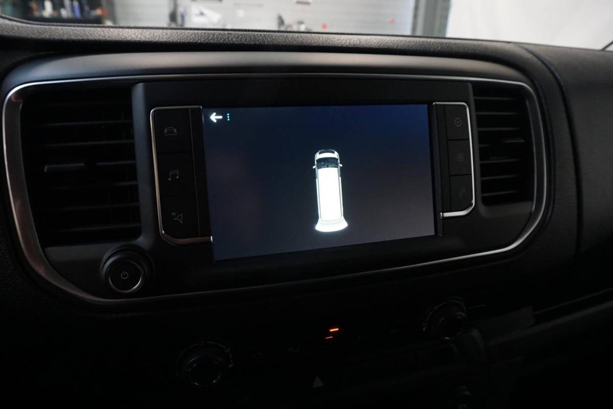 Peugeot Expert Peugeot Expert 2.0 BlueHDI 145PK L3 Automaat Trekhaak Airco navigatie