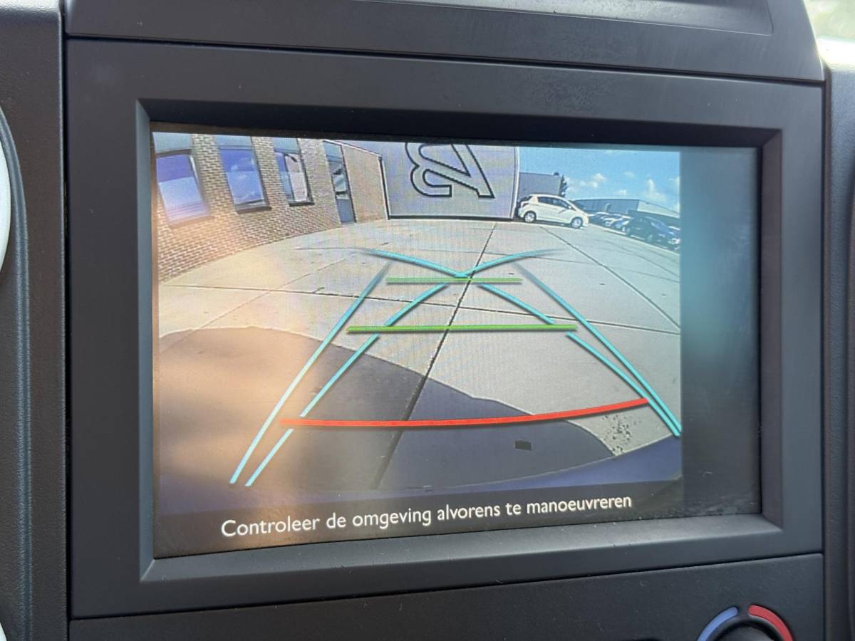 Peugeot Partner Peugeot Partner Tepee 1.2 PureTech Active 1e Eigenaar|Navi|Camera|Pano|PDC|Clima|Cruise|Stoelverwarming|D-riem vv in 2022|APK tot 04-2027