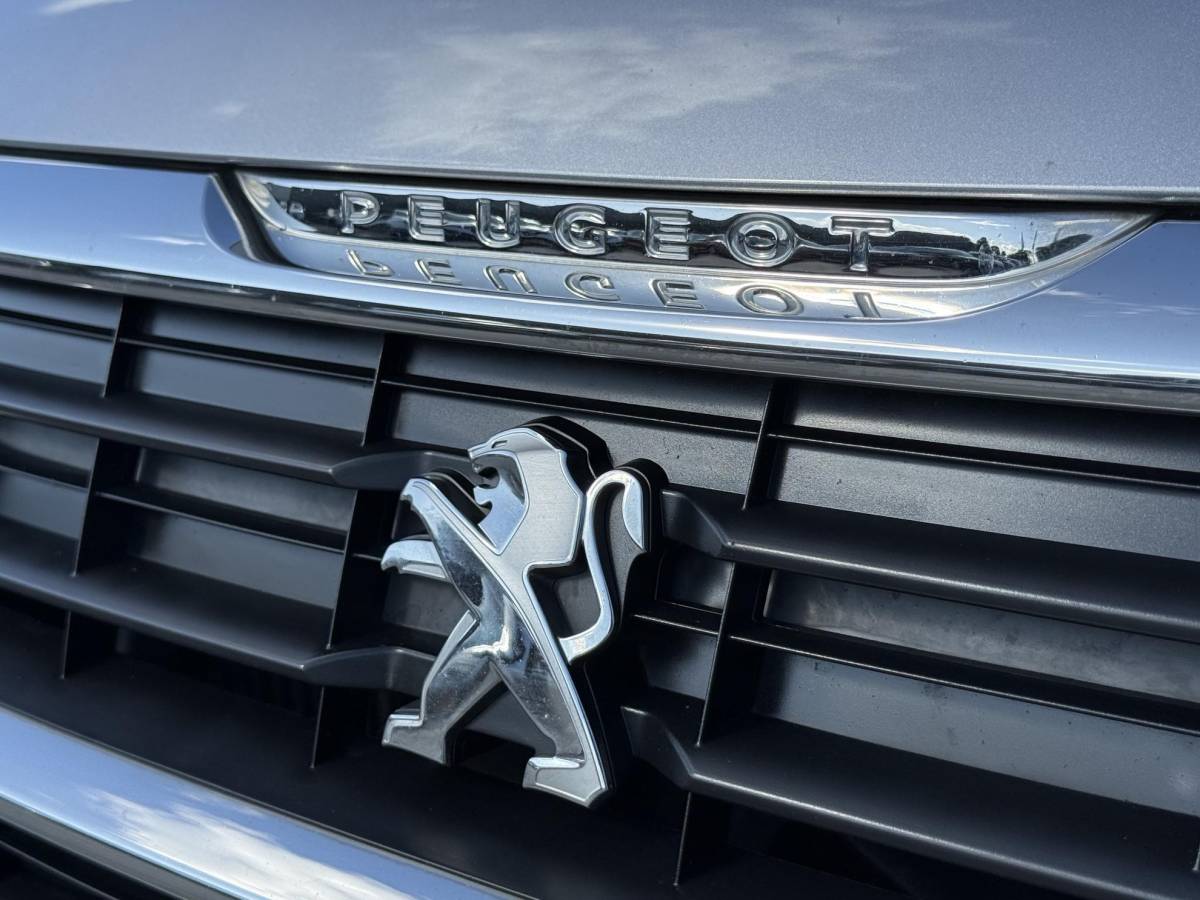 Peugeot Partner Peugeot Partner Tepee 1.2 PureTech Active 1e Eigenaar|Navi|Camera|Pano|PDC|Clima|Cruise|Stoelverwarming|D-riem vv in 2022|APK tot 04-2027