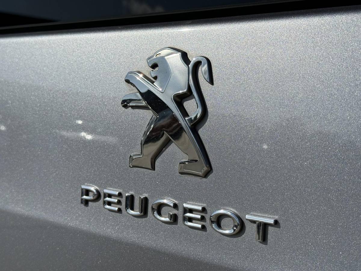 Peugeot Partner Peugeot Partner Tepee 1.2 PureTech Active 1e Eigenaar|Navi|Camera|Pano|PDC|Clima|Cruise|Stoelverwarming|D-riem vv in 2022|APK tot 04-2027