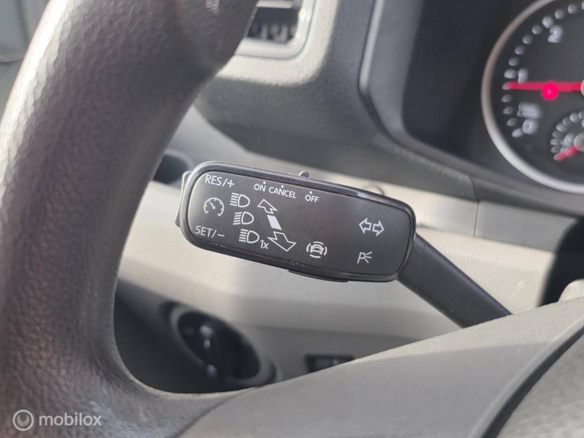 Volkswagen Crafter Volkswagen Crafter 35 2.0 TDI L3H3 140PK✅Camera✅standkachel