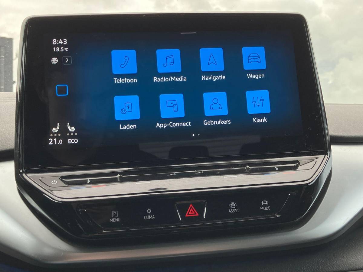Volkswagen ID.4 Volkswagen ID.4 Pro Advantage 77kWh 174PK · Apple Carplay/Android Auto · Stoelverwarming · Parkeersensoren · Fabrieksgarantie t/m 28-12-2027 of 100.000Km