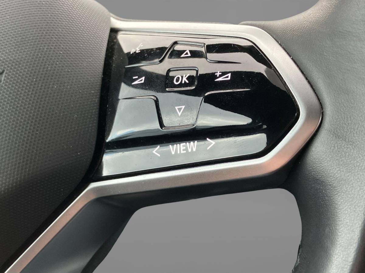 Volkswagen ID.4 Volkswagen ID.4 Pro Advantage 77kWh 174PK · Apple Carplay/Android Auto · Stoelverwarming · Parkeersensoren · Fabrieksgarantie t/m 28-12-2027 of 100.000Km