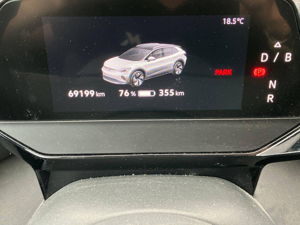 Volkswagen ID.4 Volkswagen ID.4 Pro Advantage 77kWh 174PK · Apple Carplay/Android Auto · Stoelverwarming · Parkeersensoren · Fabrieksgarantie t/m 28-12-2027 of 100.000Km