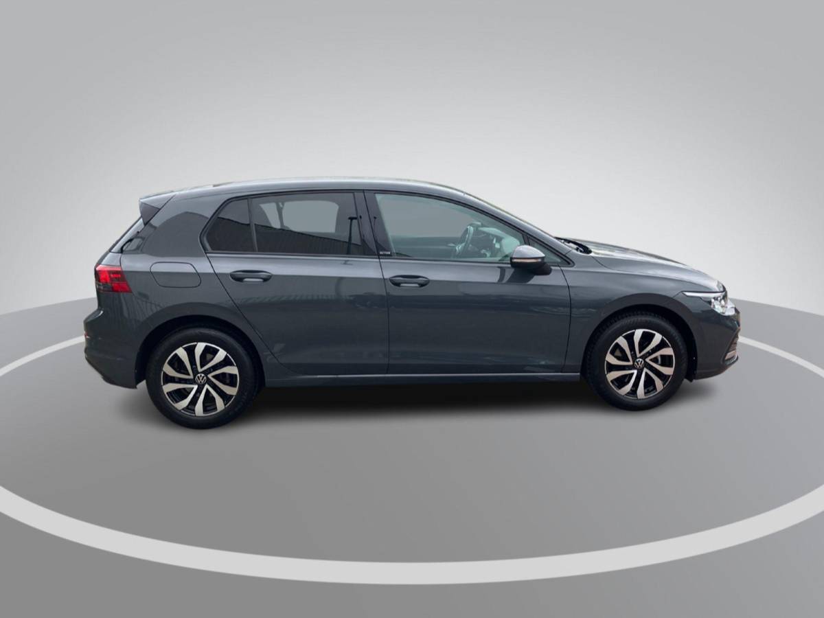 Volkswagen Golf Volkswagen Golf 1.5TSI/150PK Active · Navigatie · Camera + Parkeersensoren · Apple Carplay/Android Auto · Garantie t/m 08-12-2027 of 100.000km