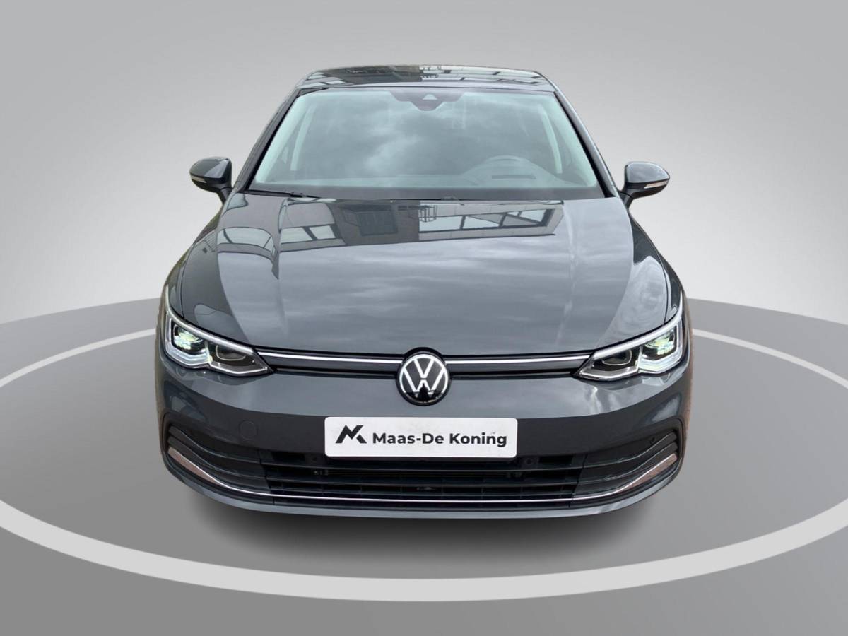 Volkswagen Golf Volkswagen Golf 1.5TSI/150PK Active · Navigatie · Camera + Parkeersensoren · Apple Carplay/Android Auto · Garantie t/m 08-12-2027 of 100.000km