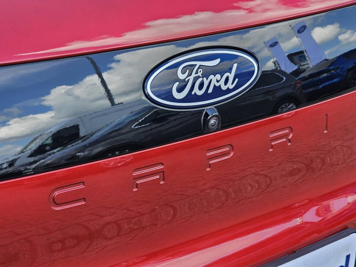 Ford Capri Ford Capri Premium Extended Range AWD 79 kWh 340pk | Driver Assistance Pack | Panoramadak