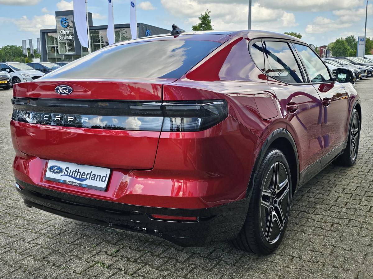 Ford Capri Ford Capri Premium Extended Range AWD 79 kWh 340pk | Driver Assistance Pack | Panoramadak