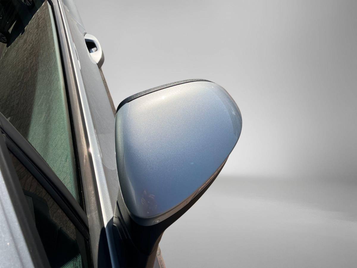 Volkswagen Golf Volkswagen Golf Variant 1.0eTSI/110PK Life DSG · Navigatie · Camera + Parkeersensoren · Apple/Android Car Play · Stoelverwarming · Elektrische stoelverstelling ·