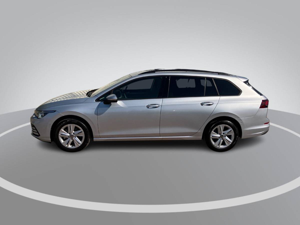 Volkswagen Golf Volkswagen Golf Variant 1.0eTSI/110PK Life DSG · Navigatie · Camera + Parkeersensoren · Apple/Android Car Play · Stoelverwarming · Elektrische stoelverstelling ·