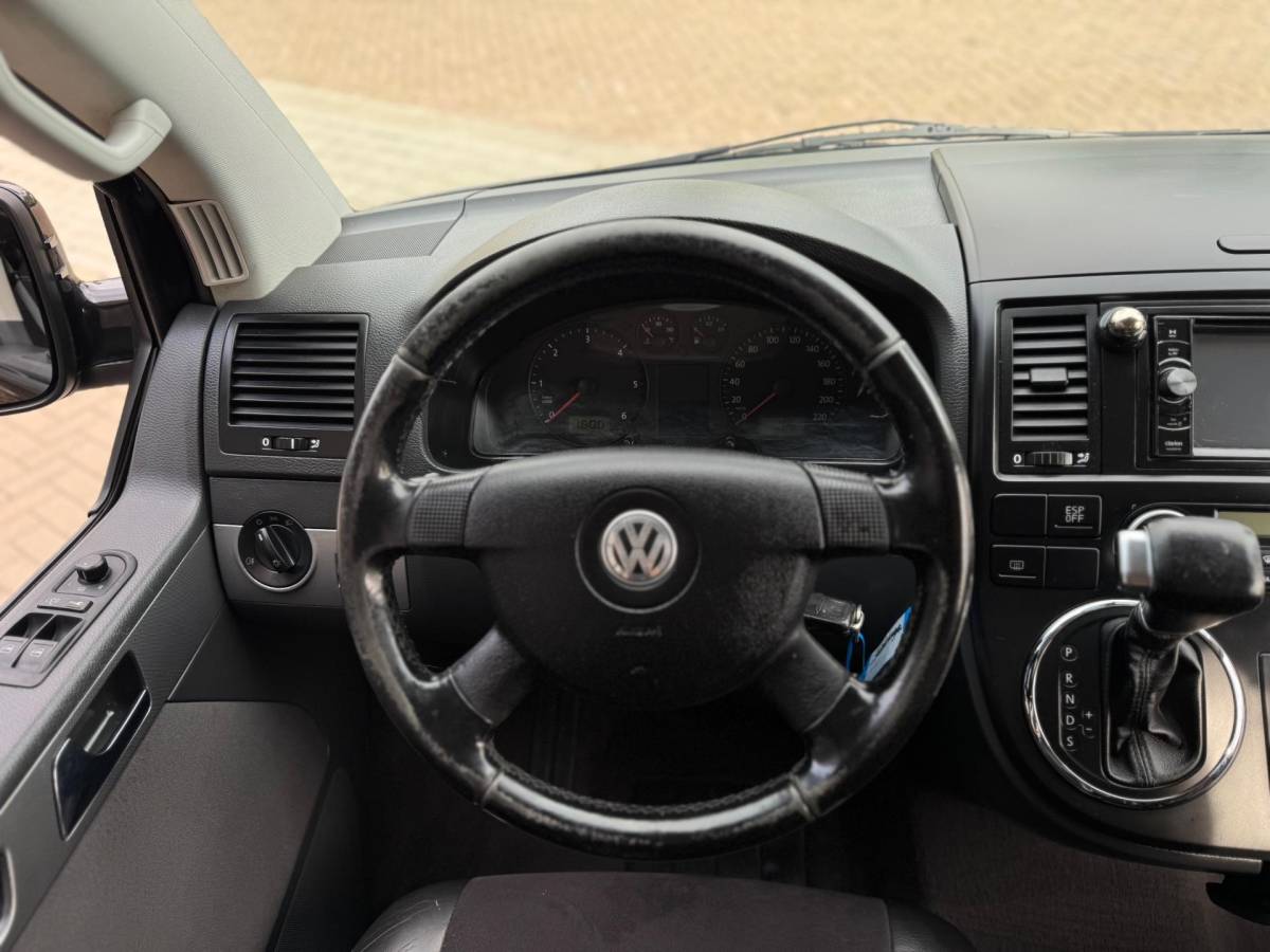 Volkswagen Multivan Volkswagen MULTIVAN 2.5 TDI Highline 340 Lang Automaat 131PK Dubbele Cabine Airco Elk.Ramen Cruise Control Navi