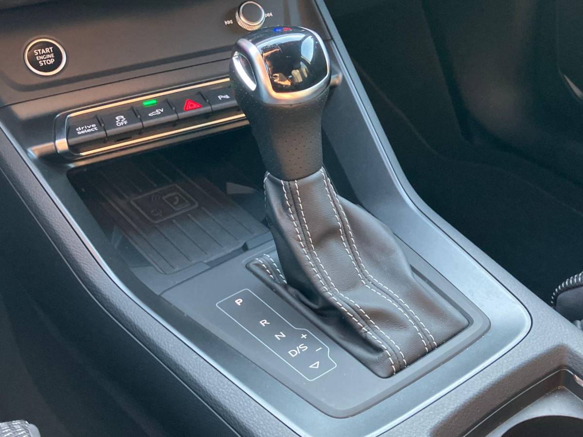 Audi Q3 Audi Q3 Sportback 45 TFSIe 180KW/245PK S Edition Panoramadak · Camera + parkeersensoren · Apple/Android Car Play ·