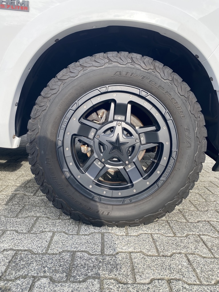 Dodge Ram Dodge Ram Sport N.A.P. 5.7 V8 4×4