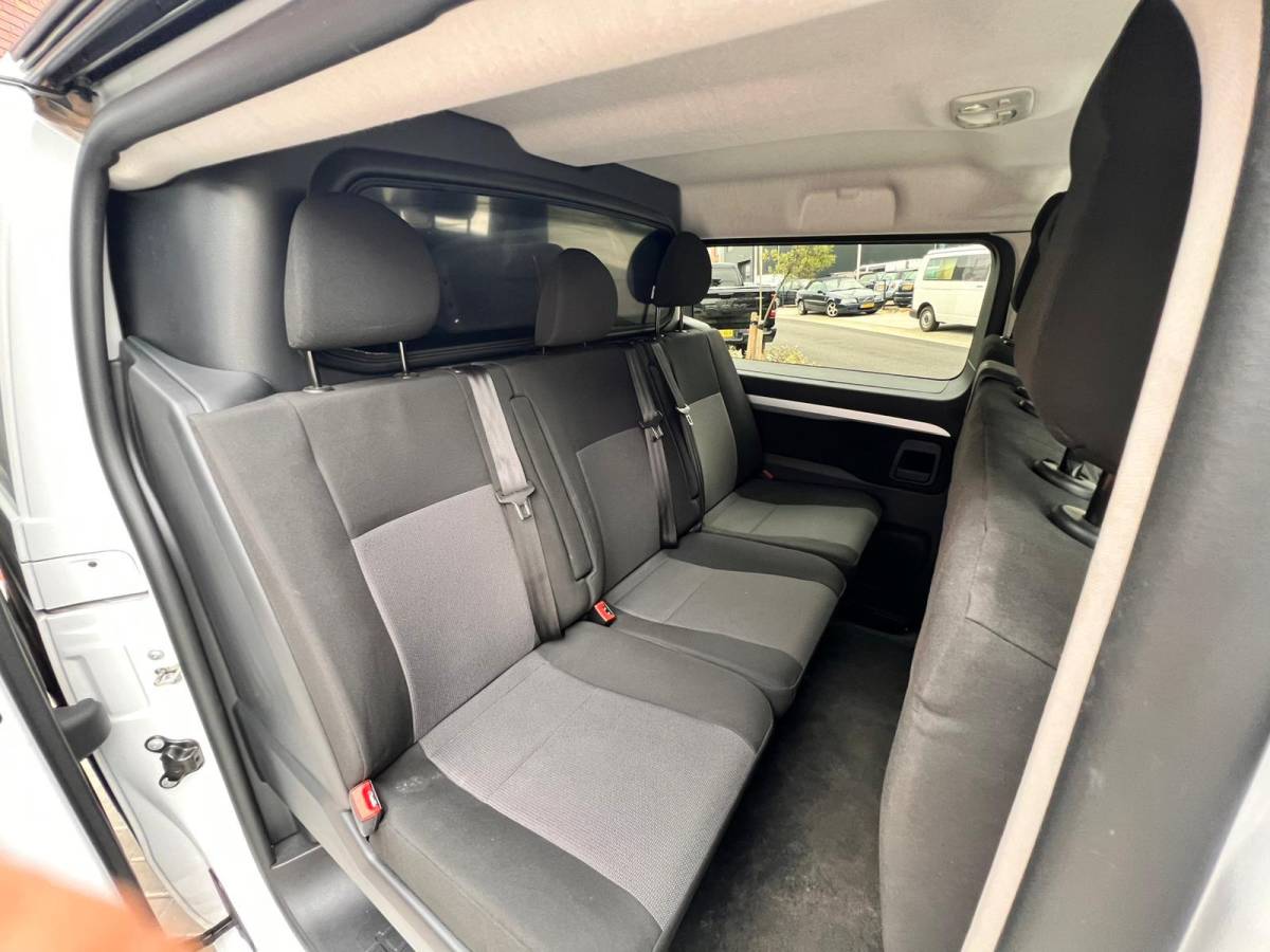 Fiat Scudo Fiat Scudo 2.0 MultiJet 180 L3 DC 180 pk dubbele cabine camera 6 pers.