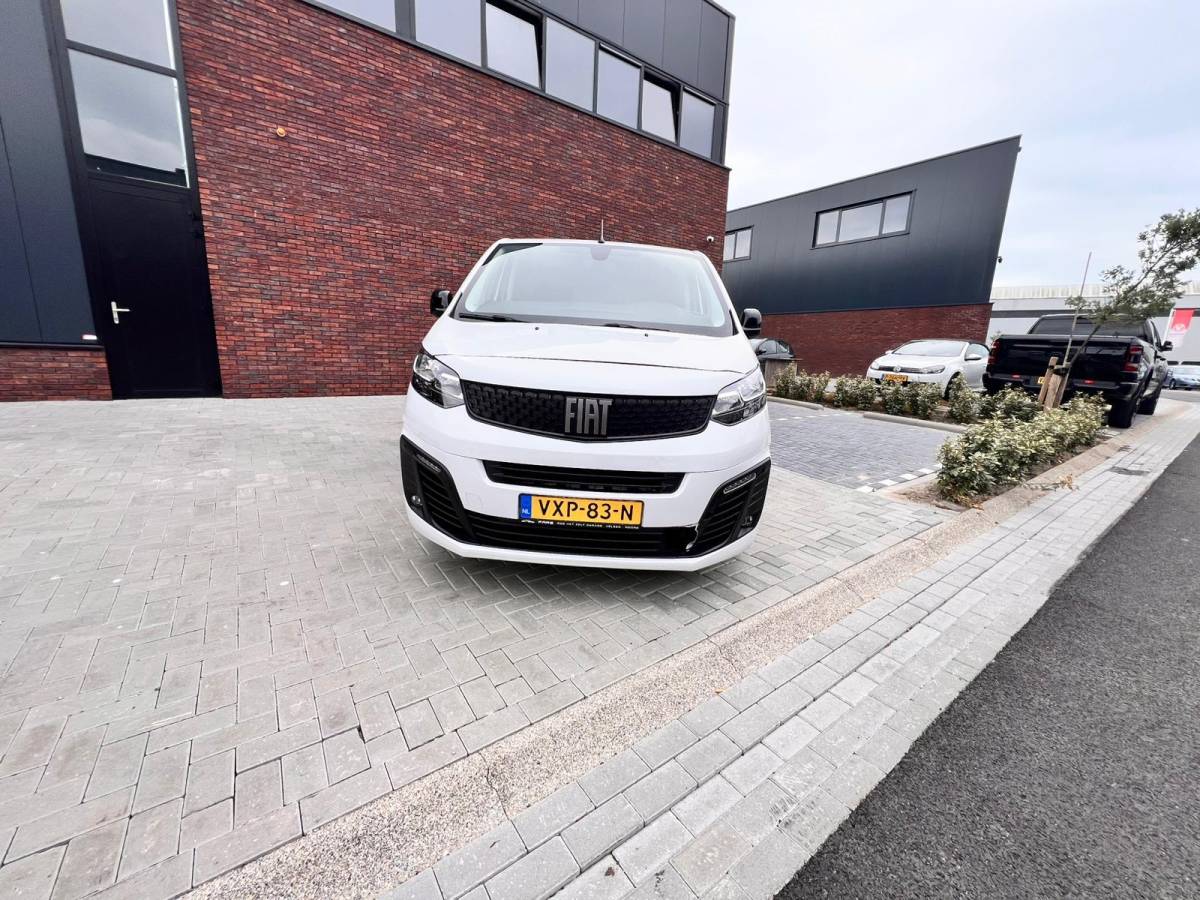 Fiat Scudo Fiat Scudo 2.0 MultiJet 180 L3 DC 180 pk dubbele cabine camera 6 pers.