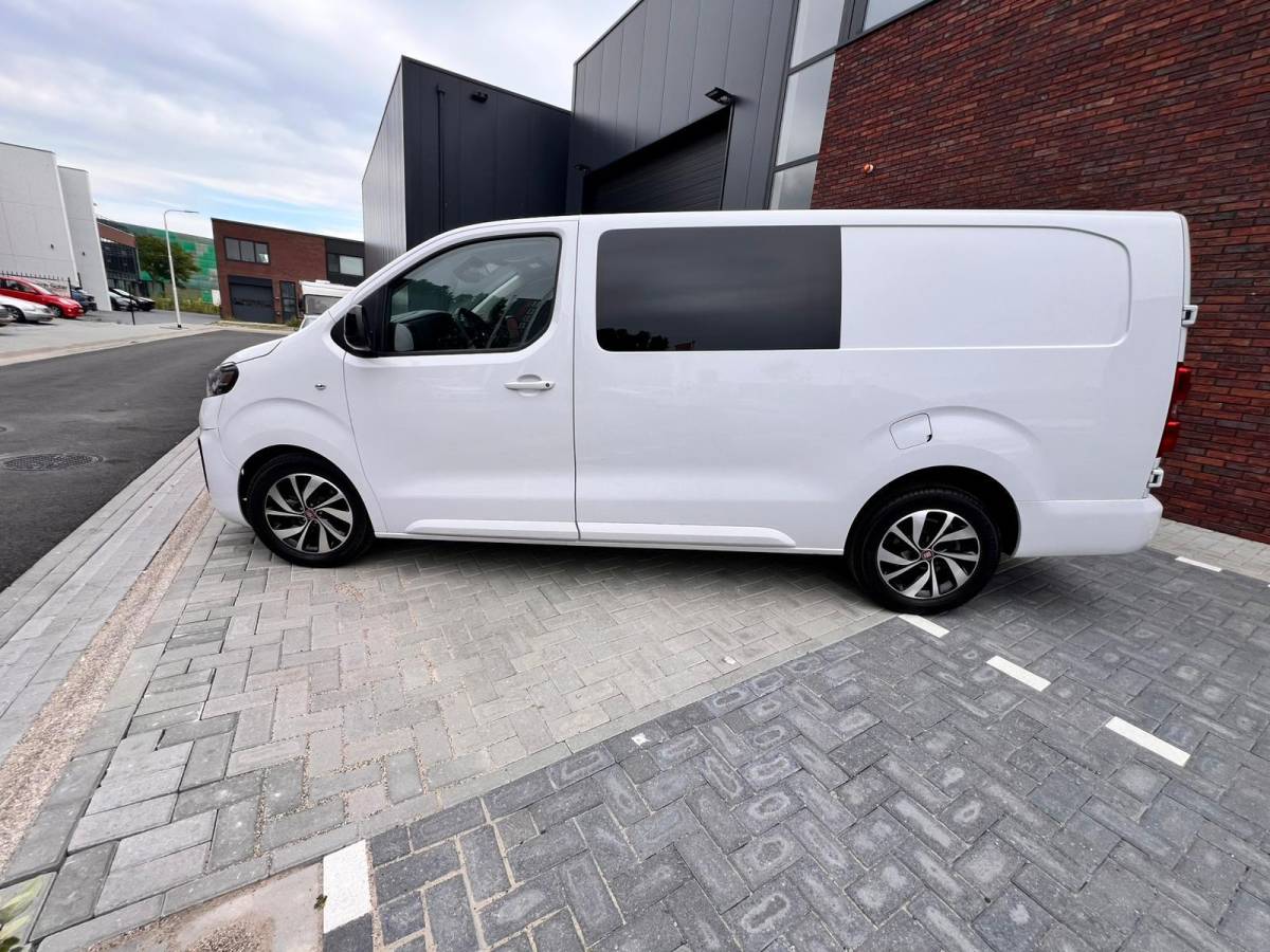 Fiat Scudo Fiat Scudo 2.0 MultiJet 180 L3 DC 180 pk dubbele cabine camera 6 pers.