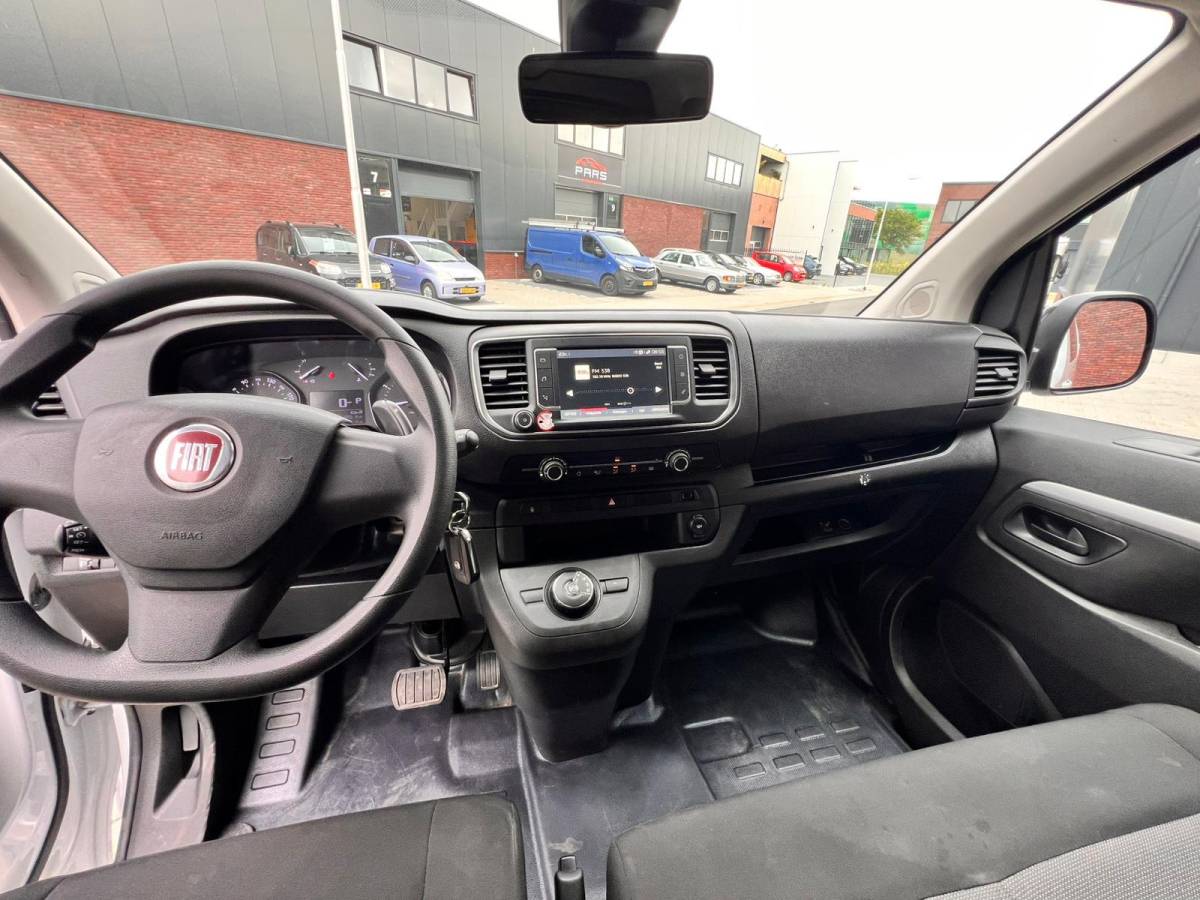 Fiat Scudo Fiat Scudo 2.0 MultiJet 180 L3 DC 180 pk dubbele cabine camera 6 pers.