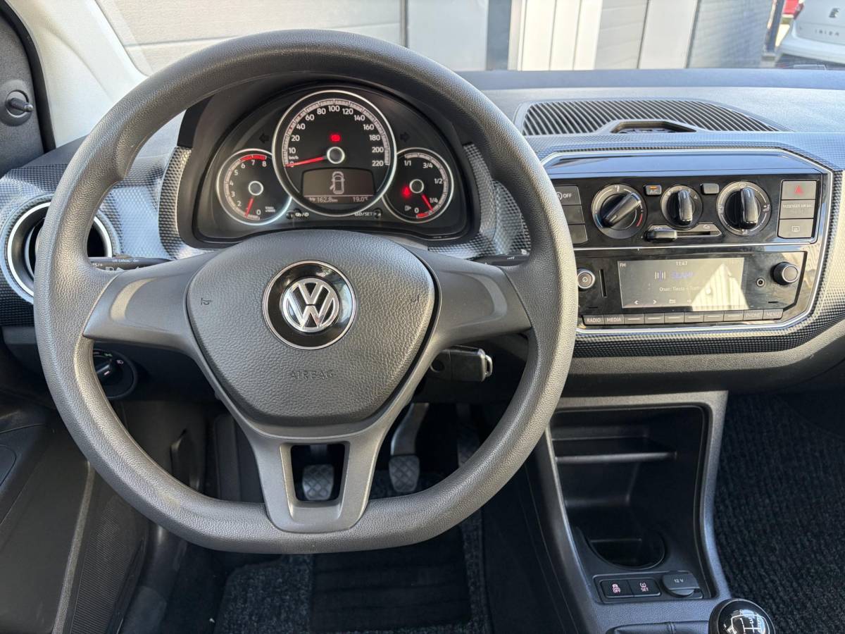 Volkswagen up! Volkswagen Up! 1.0 BMT move up! | Cruise | Airco | CV | Parkeer sensoren | Compleet onderhoud |