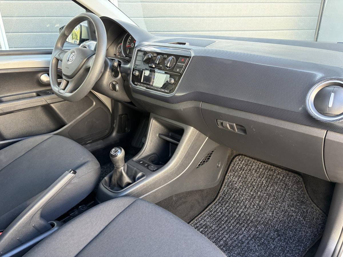 Volkswagen up! Volkswagen Up! 1.0 BMT move up! | Cruise | Airco | CV | Parkeer sensoren | Compleet onderhoud |