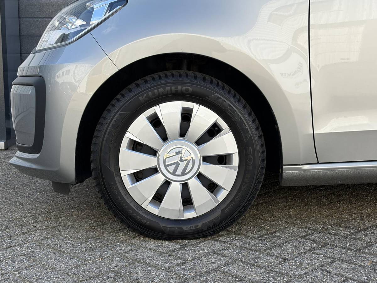 Volkswagen up! Volkswagen Up! 1.0 BMT move up! | Cruise | Airco | CV | Parkeer sensoren | Compleet onderhoud |