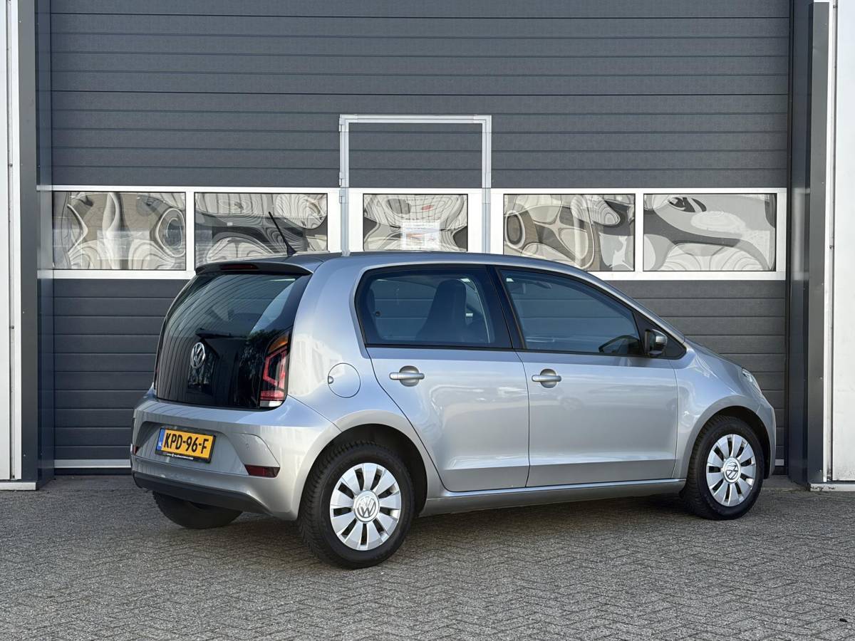 Volkswagen up! Volkswagen Up! 1.0 BMT move up! | Cruise | Airco | CV | Parkeer sensoren | Compleet onderhoud |