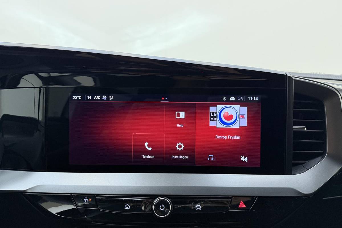 Opel Mokka Opel Mokka 1.2 Turbo Hybrid GS | Automaat | Stoelverwarming | Stuurverwarming | Apple carplay/Android auto | Camera | 18” lichtmetalen velgen