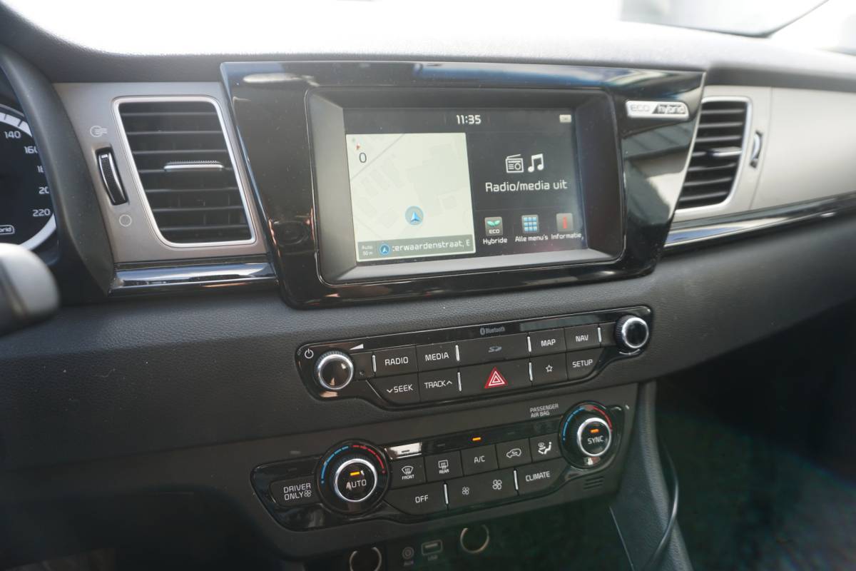 Kia Niro Kia Niro 1.6 GDi Hybrid ExecutiveLine | TREKHAAK | DEALERONDERHOUDEN | CAMERA | CARPLAY |